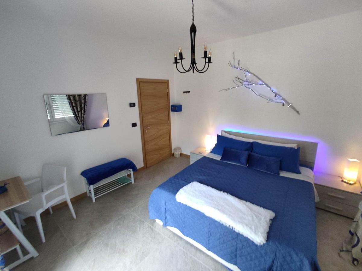 Tirano Express Luxury Apartments Eksteriør bilde