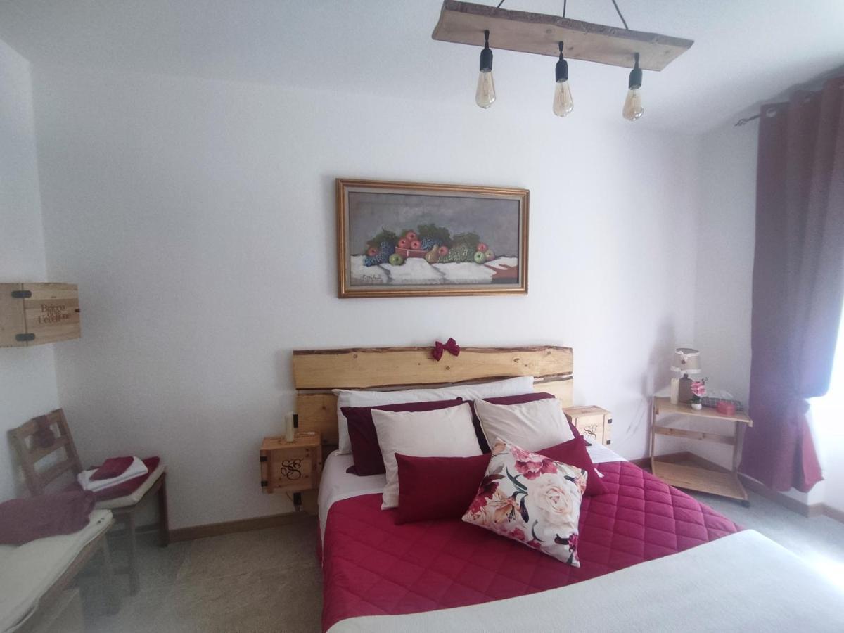 Tirano Express Luxury Apartments Eksteriør bilde