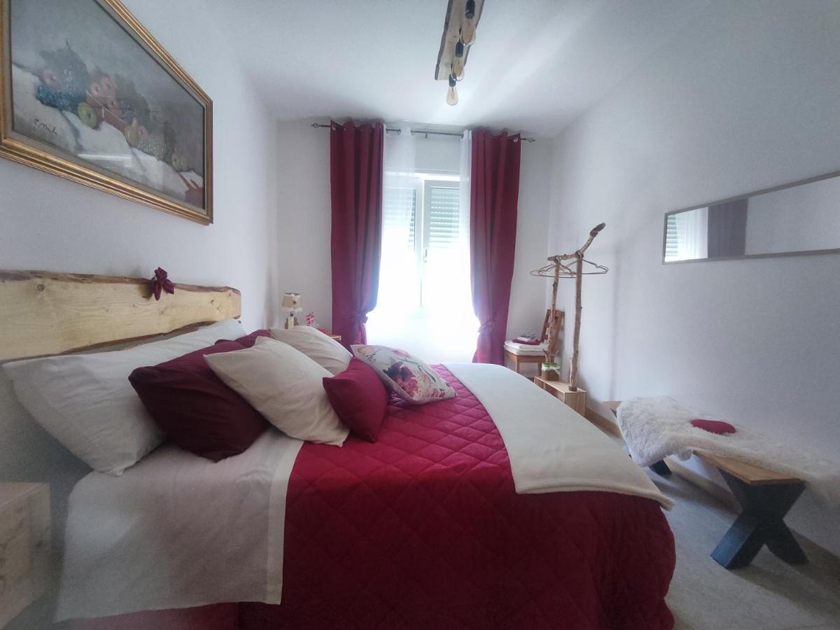 Tirano Express Luxury Apartments Eksteriør bilde