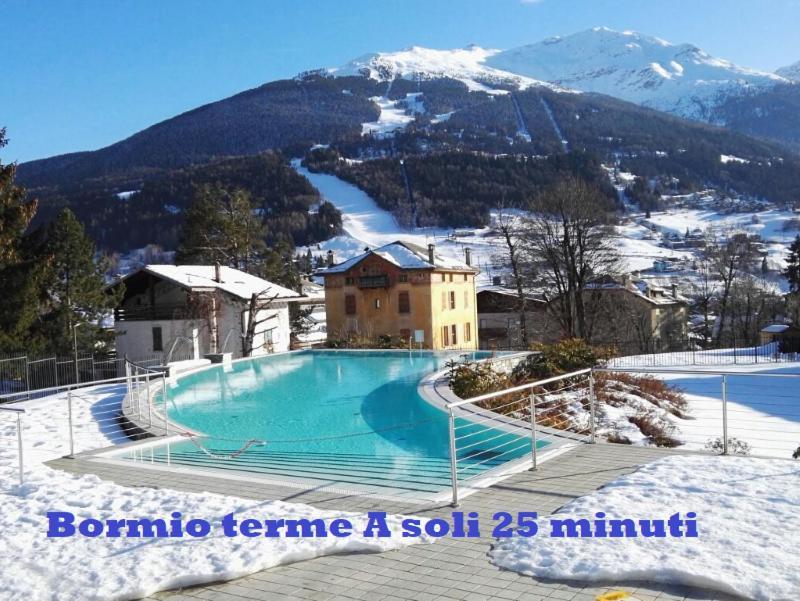 Tirano Express Luxury Apartments Eksteriør bilde